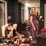 Η φωτογραφία που αποδεικνύει πόσο… ερωτευμένη είναι με τον δήμο αναστσιάδη! Tzenh 8ewna To Xroniko Ths Egkymosynhs Ths Apo Thn Apokalypsh Mexri Shmera Pics Mothersblog Gr