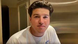 His birth sign is capricorn and his life path number is 11. Samuel Garcia El Reto De Mc Es Mandar A Morena Al Sotano