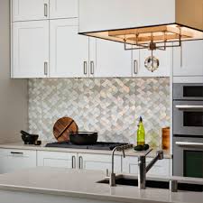 Inspired By Royalty The Tesseracollection Reflects Timeless Glamor In This Striking Glass Mosaic Design Glass Tile Beautiful Glass Tile Unique Glass Tile