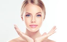 Emily fletcher's journey with clean and conscious beauty started with a search for baby wipes, now she's helping brands improve their sustainability footprint. Just Beauty Hamburg Institut Fur Asthetische Kosmetik