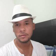 Piano músical Si está disponible más información al 04246470658 Erick Ureña  Envío en todo Maracaibo, San Francisco, Soler, cabimas, villa rosario y  envíos nacionales por la agencia de envío de tu preferencia🇻🇪🚚