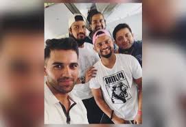 He was born on 4th august 1999. Covid 19 Ve Deepak Chahar S Old Chat With Brother On Not Wearing Mask Goes Viral