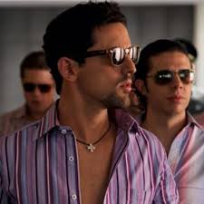 arely cuevas (@arelyanna)