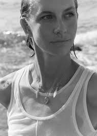 Köp saker från Sofia Lynggaard