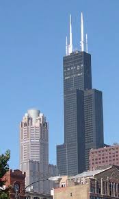 Urban climber, scales tall buildings with his bare hands, using no safety harness or belay. Datei Sears Tower And 311 South Wacker Jpg Wikipedia