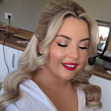 lesleymua (@lesleyneilmakeupartist) • Instagram photos and videos