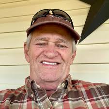 My father Ray Bybee was a painter from the mid 60s until 1979.