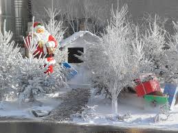 Optez pour nos guirlandes électriques en led qualité pro à prix discount, pour illuminer votre noel, badaboum, le fournisseur officiel du père. Decorations De Noel Horty Fumel Specialiste Des Collectivites