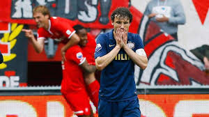 Maybe you would like to learn more about one of these? Bye Bye Van Bommel Mark Ist Ein Echter Profi Fussball