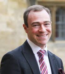 Does David still play the piano in st. Mary's loby?