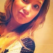 Stacey Moffett's Instagram, Twitter & Facebook