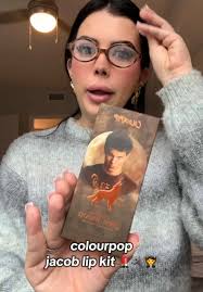 @ColourPop Cosmetics x twilight new moon collab 💋💄 #twilight #teamjacob  #taylorlautner #colourpop #makeup #makeupreview #teamedward