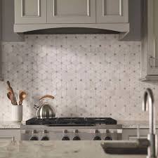 A beautiful backsplash accenting a great countertop. Perfect Pairings For Granite Countertops And Tile Backsplashes