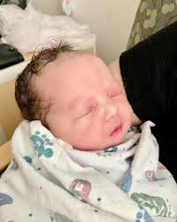 The gift of love. The gift of peace. The gift of happiness. May all these  be yours at Christmas. Merry Christmas Everyone! Love, The Lindorff's 📸Mj  Edvalson💛