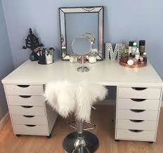 Instagram Racheldellasala Blog Https Velvetrose Co Makeup Room Decor Bedroom Diy Beauty Room