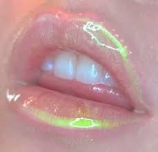 Wet n wild megalast lipstick in 912c in the flesh. Pink Aesthetic On Twitter Smear My Lip Gloss And I Might Actually Hurt You Pink Lips Aesthetic Lipaesthetic Pinkaesthetic Grunge Https T Co Eop1n1eg5f Twitter