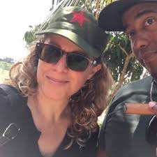 Danny Roldán (@dannyroldan)