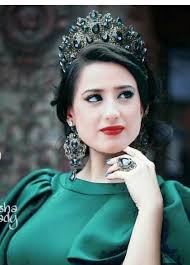 Pin on Déguisement belle