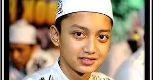 Cinta dalam istikhoroh, samara, ibu aku rindu, rindu ayah dan ayo move on. Gus Azmi Lirik Lagu Ibu Aku Rindu Versi Zaujati Subbanul Muslimin Cinta Pustaka Islam