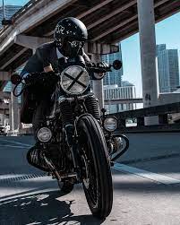 The Suited Racer On Instagram What Bike Would You Like To See Me On Next Thesuitedracer Motocicletas Cafe Racer Motos Cafe Racer