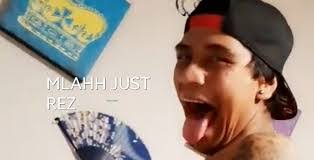 Autumn Tait's Instagram, Twitter & Facebook