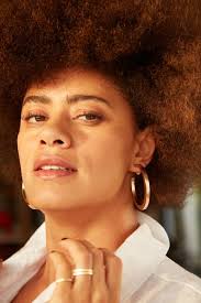 Ana Flavia Cavalcanti estrela dois filmes e novela das 6 na Globo