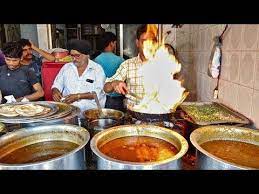 Cheapest Dhaba Food Sabji For Rs 30 Roti For Rs 5 Indian Street Food Youtube Desi Street Food Street Food Food