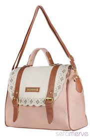 Bags Panosundaki Pin