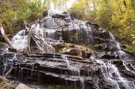 24 Best Waterfalls In South Carolina With Stunning Views