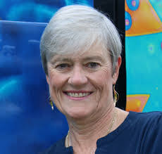 Diona Miller's Instagram, Twitter & Facebook