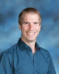 Martin Brown — The International School of Macao: 澳門國際學校