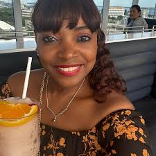 How long does the morning bingo session last?