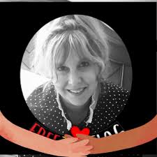 Last week, Matt Costa brought "Explorations of Sight and Sound" to the  Atrium, a showcase of his many talents in music, film, and performance. 📸:  Lawrence Sumulong