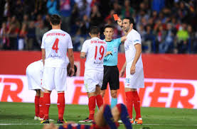 Lenglet fängt einen langen ball der andalusier ab und spielt. Fc Barcelona Vs Sevilla Five Things We Learned Page 2