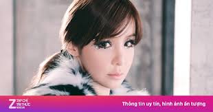 Park Bom (2NE1) bị ném đá vì quá tự tin