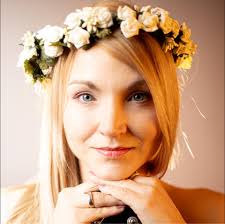 Michał zostawił rower na dworze. Kolejny raz. Wyglądasz przez okno. Rano  siodełko będzie mokre, dzwonek zardzewieje a panda przypięta do bagażnika  spleśnieje na bank. I dobrze. Nie będziesz chować za niego, niech