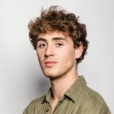 Je suis ravie de vous annoncer que j'ai démarré un nouveau stage chez  Hermès Parfum & Beauté en tant qu'Assistante Cheffe de Projet Média et  Planning Stratégique pour les régions Europe et… |