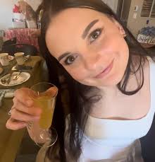 Katie (@katiekeator) • Instagram photos and videos