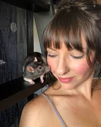 Renee Watt 🌈Psychic✨Witch⭐️