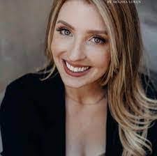 Lina Riley's Instagram, Twitter & Facebook