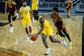 The official men's basketball page for the michigan wolverines. Michigan Basketball Not Under The Radar Entering Game Vs Wisconsin