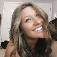 Elena Brown's Instagram, Twitter & Facebook