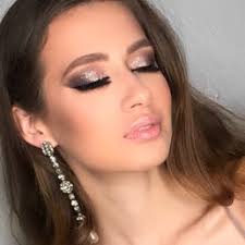 VANITY MAKEUP STUDIO