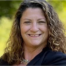 Rebecca Cottrill's Instagram, Twitter & Facebook