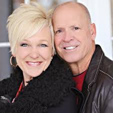 Ruth Curl's Instagram, Twitter & Facebook