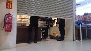 We are a wholesale and retail supermarket chain existing in the klang valley. Roda Pena Samun Kedai Emas Di Pasaraya Borong Matahari Facebook