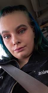 Love Island US contestant's makeup critique