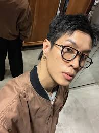 Reposted @jarb_ 🟤⚫ AVA Gold Titanium + Acetate Clip #parity