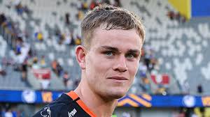 Sharks' sacking of doctor a disgrace