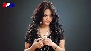 Download lagu dalam kenangan krisdayanti lirik mp3 dapat kamu download secara gratis di lagu. Krisdayanti Aku Wanita Biasa Chords Chordify